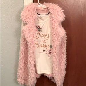 Long sleeve shirt w/fluffy vest